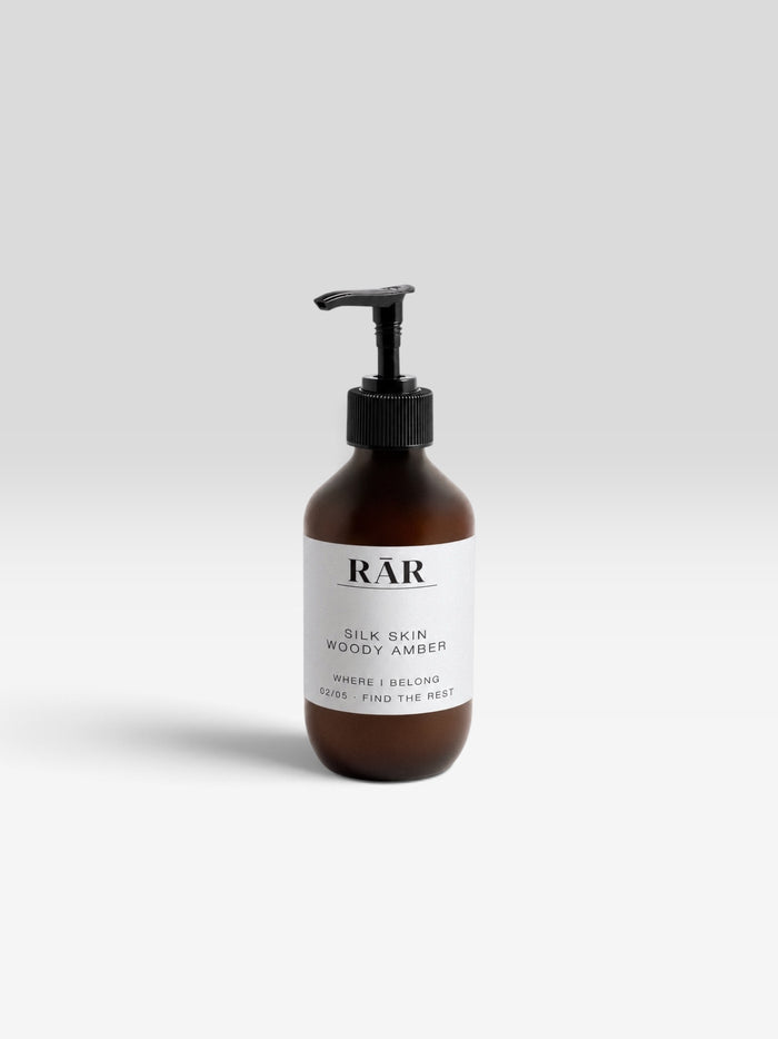 Silk Skin serum - Woody Amber & Leather